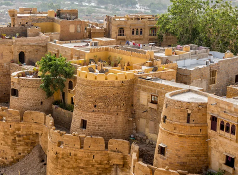 Jaisalmer fort and the Thar desert